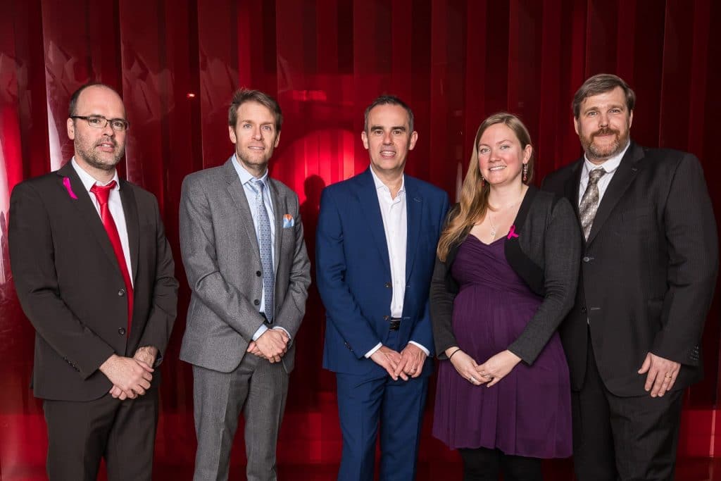 Les lauréats des Prix d'Excellence de 2020 sont photographiés côte-à-côte.